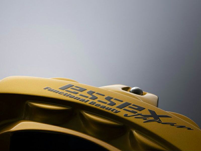 200系ハイエース ESSEX キャリパーカバー Ver.3 | オグショー