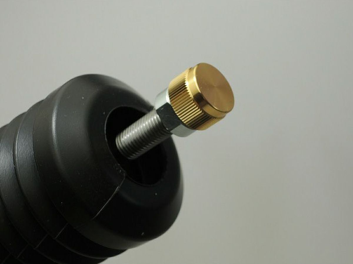 キャラバン OHLINS DFVショックアブソーバー 1台分セット キャラバン OHLINS DFVショックアブソーバー 1台分セット