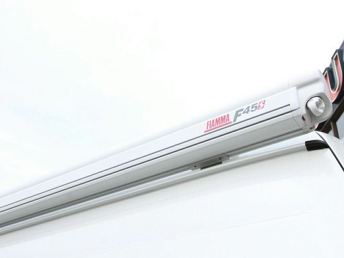 200系ハイエース スーパーロング FIAMMAサイドオーニング 3.5m 200系ハイエース スーパーロング FIAMMAサイドオーニング 3.5m