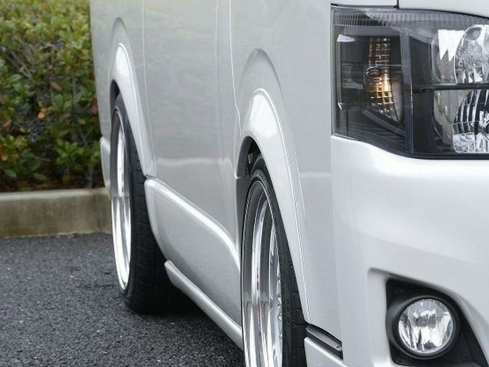 200系ハイエース ESSEX オーバーフェンダー 塗装済み | オグショー  