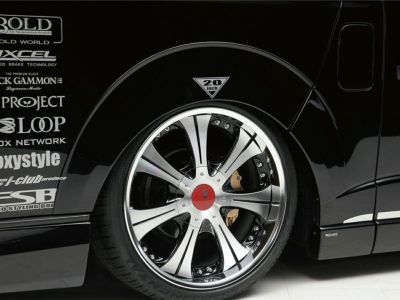 200系ハイエース ESSEX リアライナー 塗装済み【※個人宅への配送 200系ハイエース ESSEX リアライナー 塗装済み【※個人宅への配送