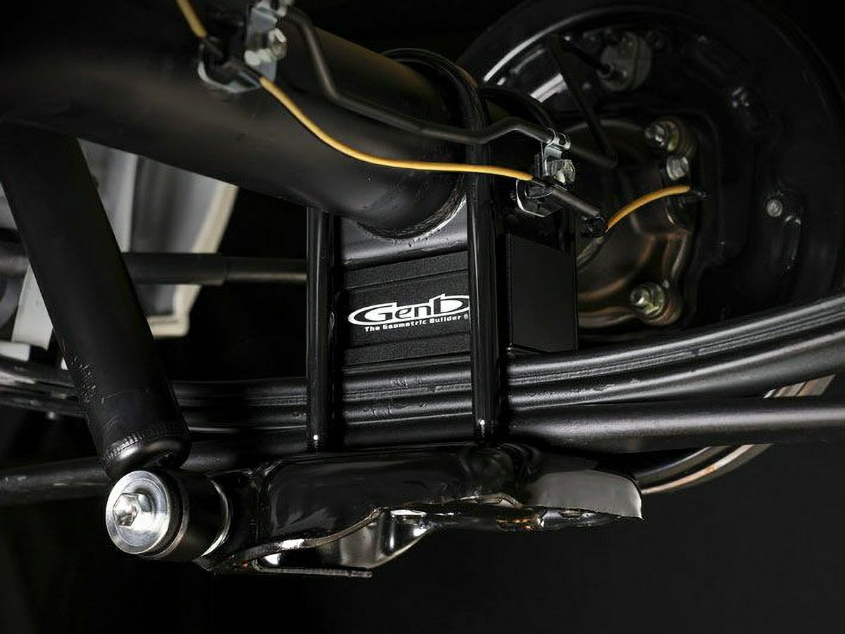 玄武ダウンブロック　2インチダウン　200ハイエース 玄武 ハイエース200系 ローダウン ブロック 2インチ（ハイエース