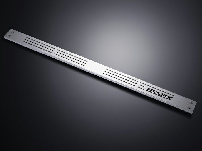 200系ハイエース S-GL標準ボディ ESSEX リアスカッフプレート