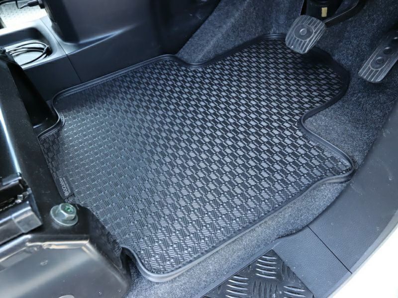 NV200バネット ESフロアマットEdge カーペットタイプ フロント