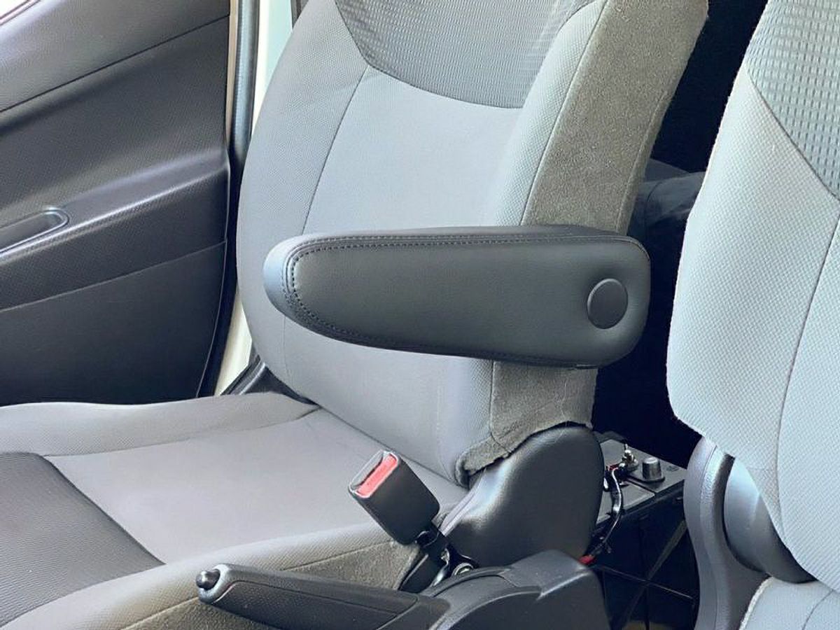 NV200バネット バン LEGANCE フロントシートアームレスト 無段階タイプ 